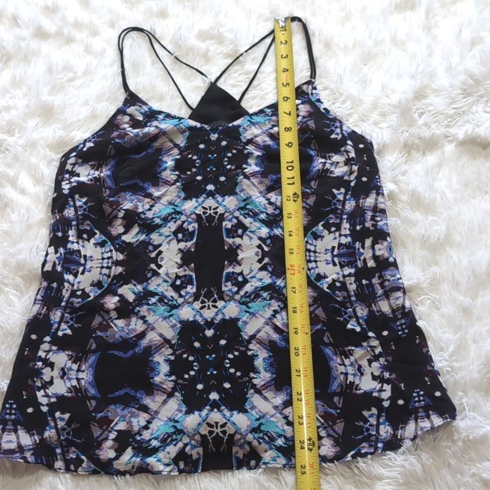 Aryn K 100% Silk Strappy Back Abstract Graphic Black & Blue Cami Top Size Small - Picture 10 of 10